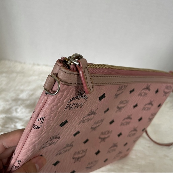 SOLD Authentic MCM Liz Removable Pouch - Picture 9 of 15